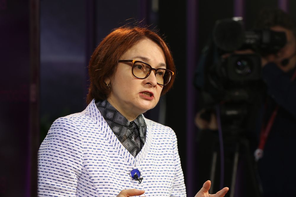 Набиуллина выступает за минимальное количество валютных ограничений.