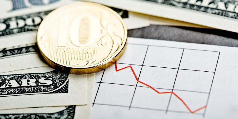 Падение рубля и цена на нефть: корреляция или случайность?