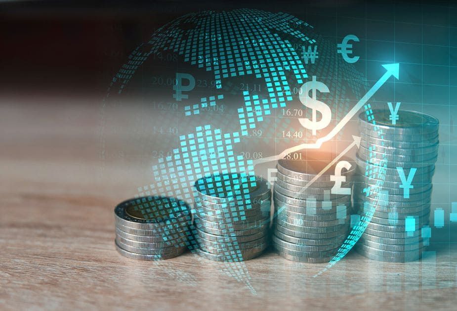 Валютные курсы 10 апреля: доллар и евро в росте