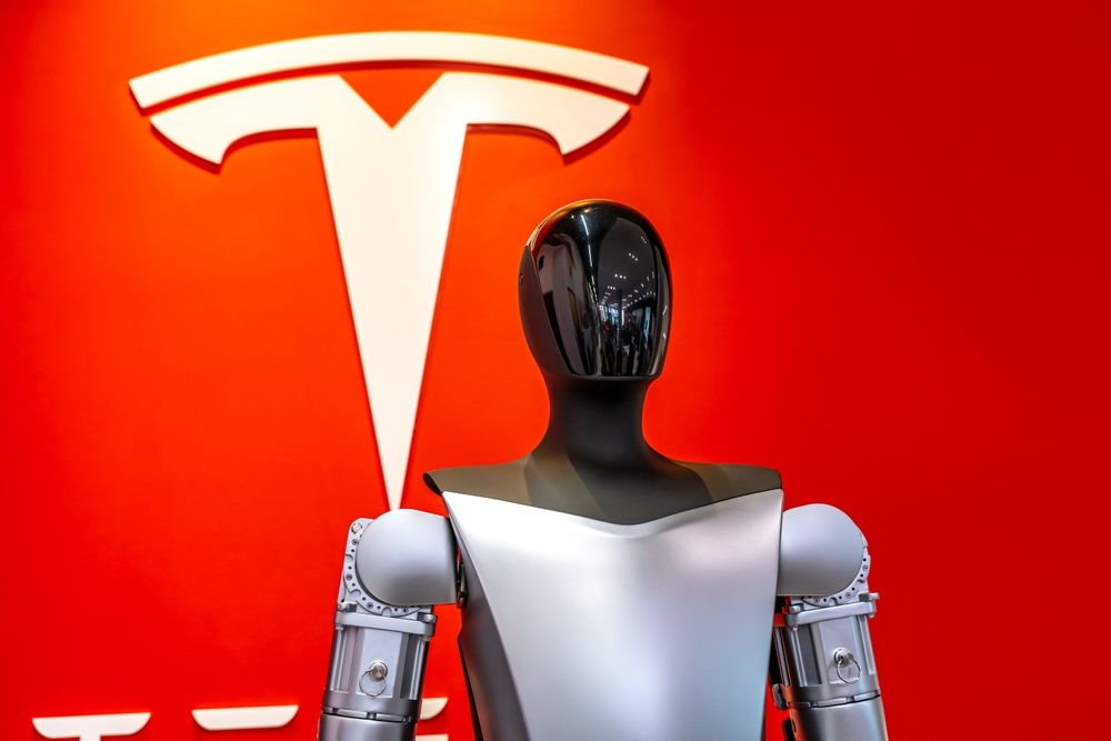 Tesla: акции снизились после конфликта Маска с Трампом.