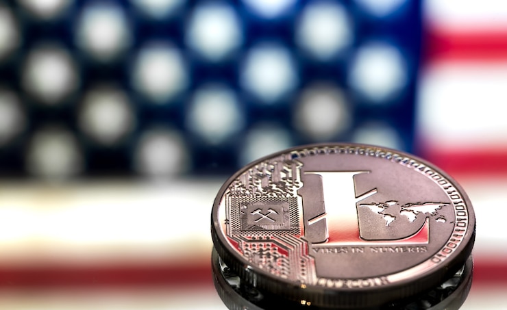 Доллар США превысил отметку в 100 единиц.