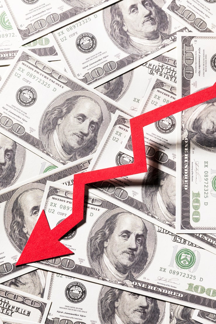 Курс американской валюты демонстрирует ускоренный рост