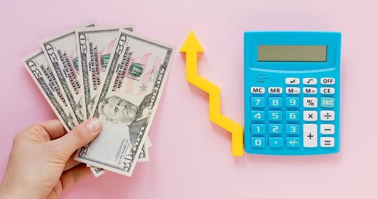 Доллар потянул курс к 85, евро — к 100: что ожидает ЦБ