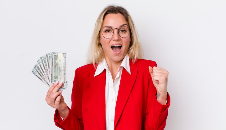 Рубль дешевеет, облигации ОФЗ демонстрируют рост