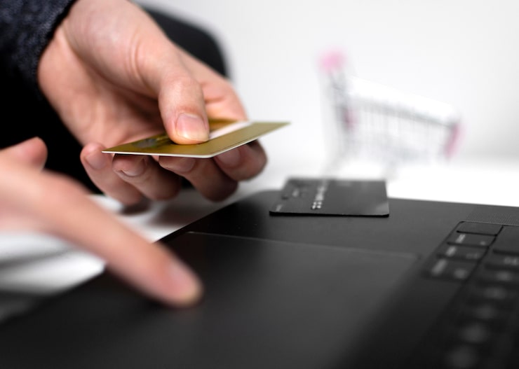 Кредитные организации должны будут возвращать цифровые рубли, потерянные из-за действий мошенников.