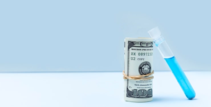 Курс доллара демонстрирует признаки роста: прогноз по акциям Транснефти и перспективы возвращения к отметке в 1300