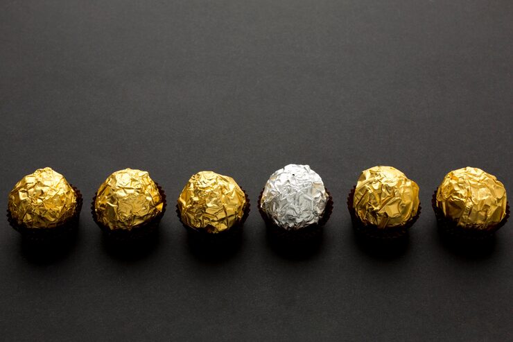 Стоимость золота достигла исторического максимума, если учитывать инфляцию, впервые с 1980 года.