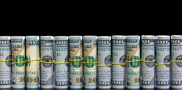 Курс доллара и евро на 4 сентября: доллар достиг отметки в 81 рубль