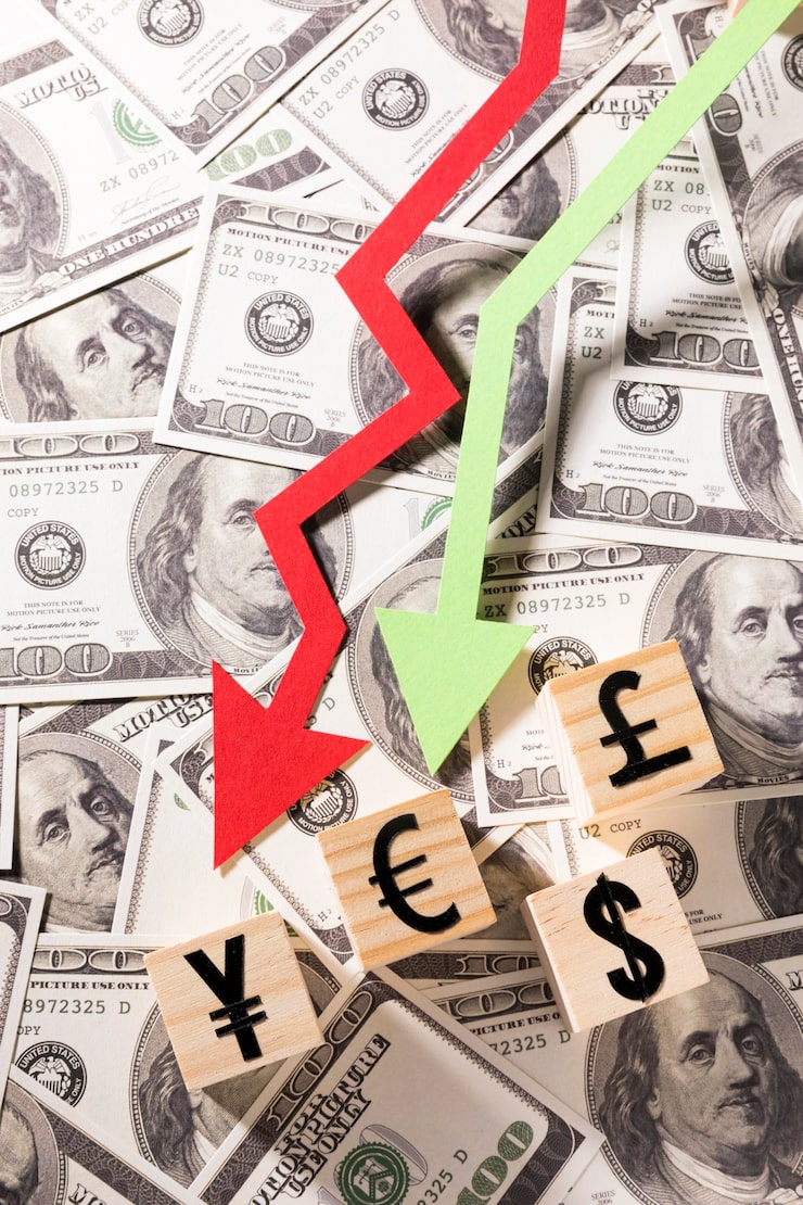 Курс доллара и евро на 15 сентября: динамика и обзоры акций