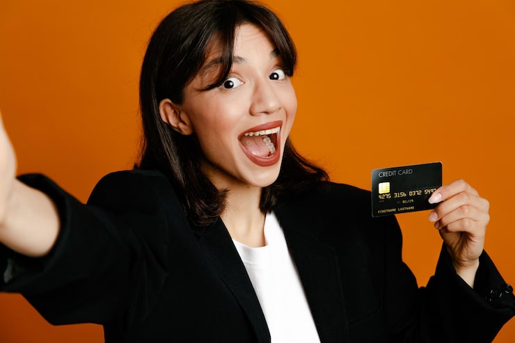 Альфа-Банк предложил кредитные карты для бизнеса с премиальным обслуживанием