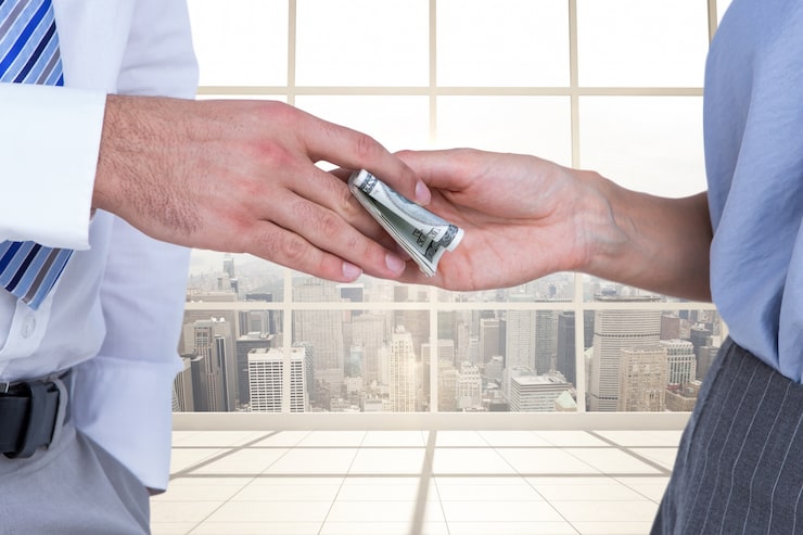 Доллар начал расти
Турецкий бизнес самостоятельно решает вопросы закупки российской нефти