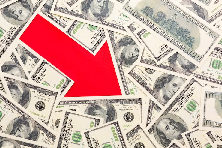 Доллар США упал ниже 79 юаней, уступив позиции в рейтинге мировых валют.